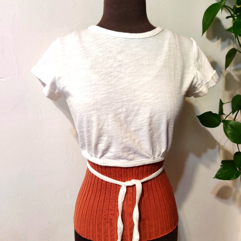 Lulus open back tie crop tee S